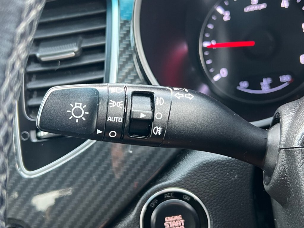 Used Kia Carens 2017 for sale - 76985725: Photo 43