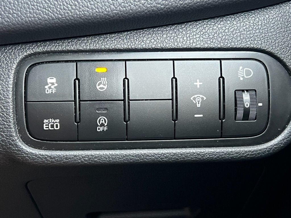 Used Kia Carens 2017 for sale - 76985725: Photo 50