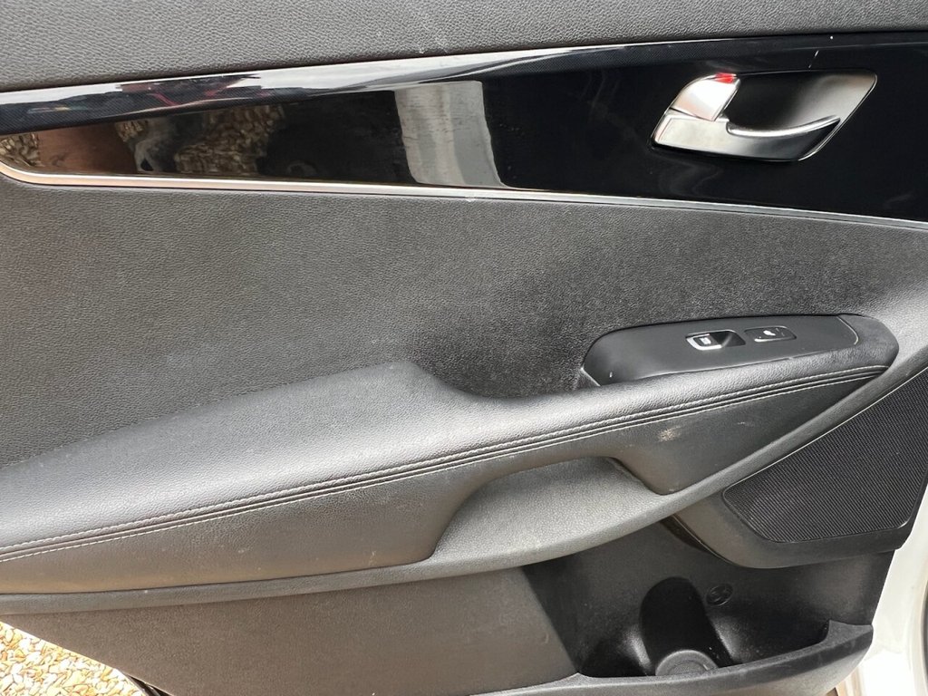 Used Kia Sorento 2016 for sale - 77680841: Photo 21