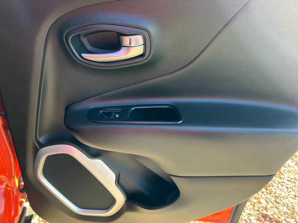 Used Jeep Renegade 2015 for sale - 76080758: Photo 23