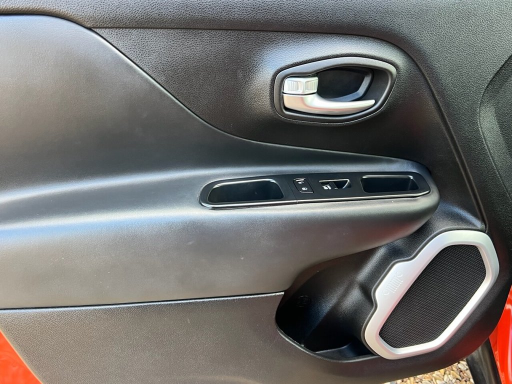 Used Jeep Renegade 2015 for sale - 76080758: Photo 25