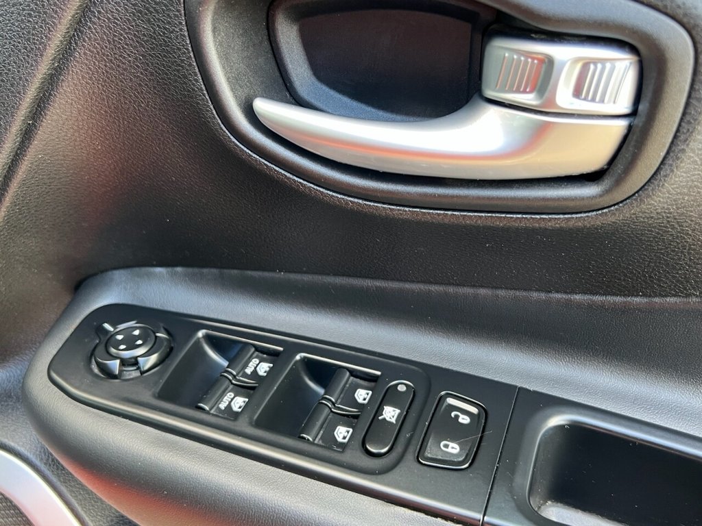 Used Jeep Renegade 2015 for sale - 76080758: Photo 31