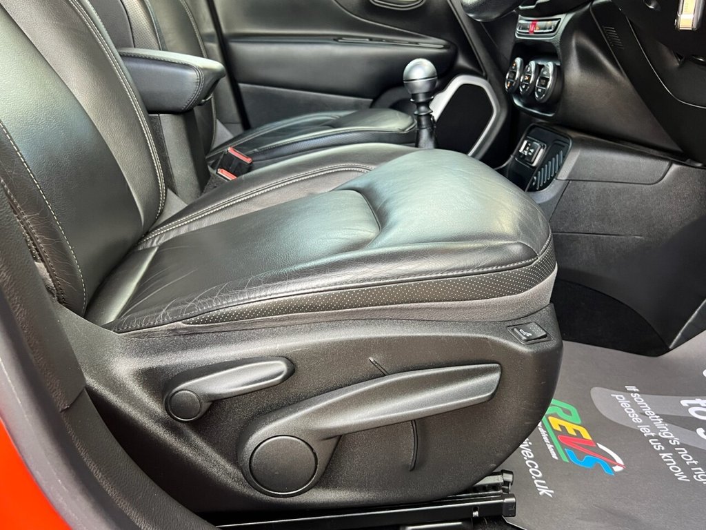 Used Jeep Renegade 2015 for sale - 76080758: Photo 32