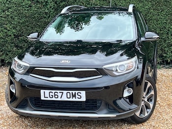 Used Kia Stonic 2017 for sale - 75654615: Photo