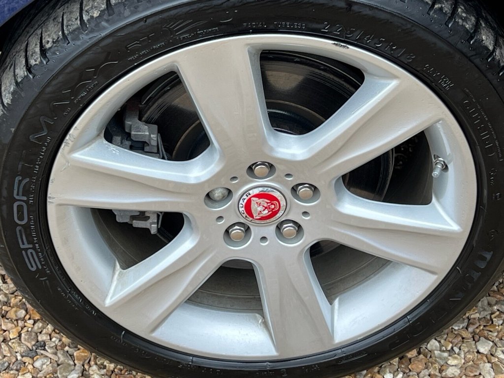 Used Jaguar XE 2015 for sale - 77780662: Photo 12