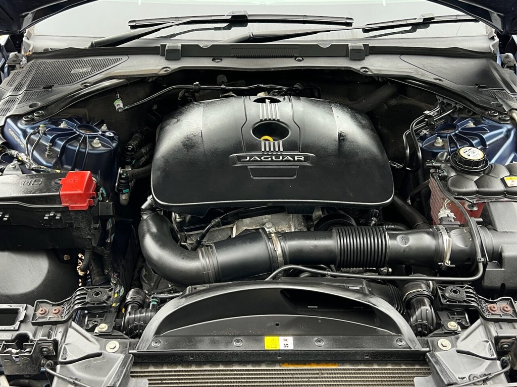 Used Jaguar XE 2015 for sale - 77780662: Photo 16