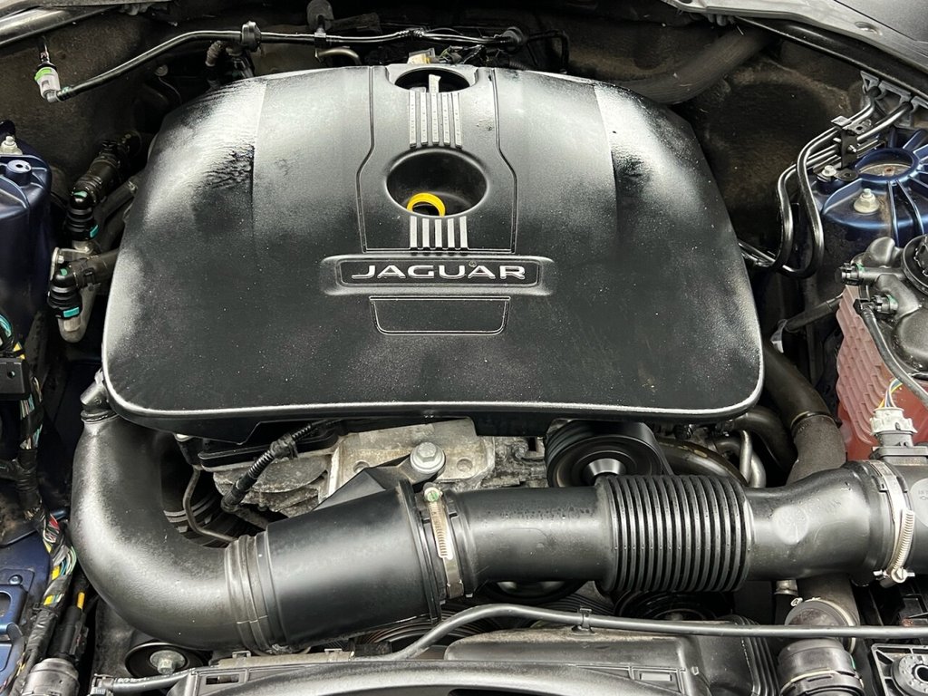 Used Jaguar XE 2015 for sale - 77780662: Photo 17