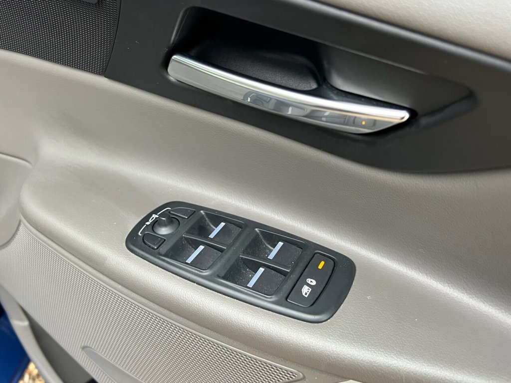 Used Jaguar XE 2015 for sale - 77780662: Photo 36