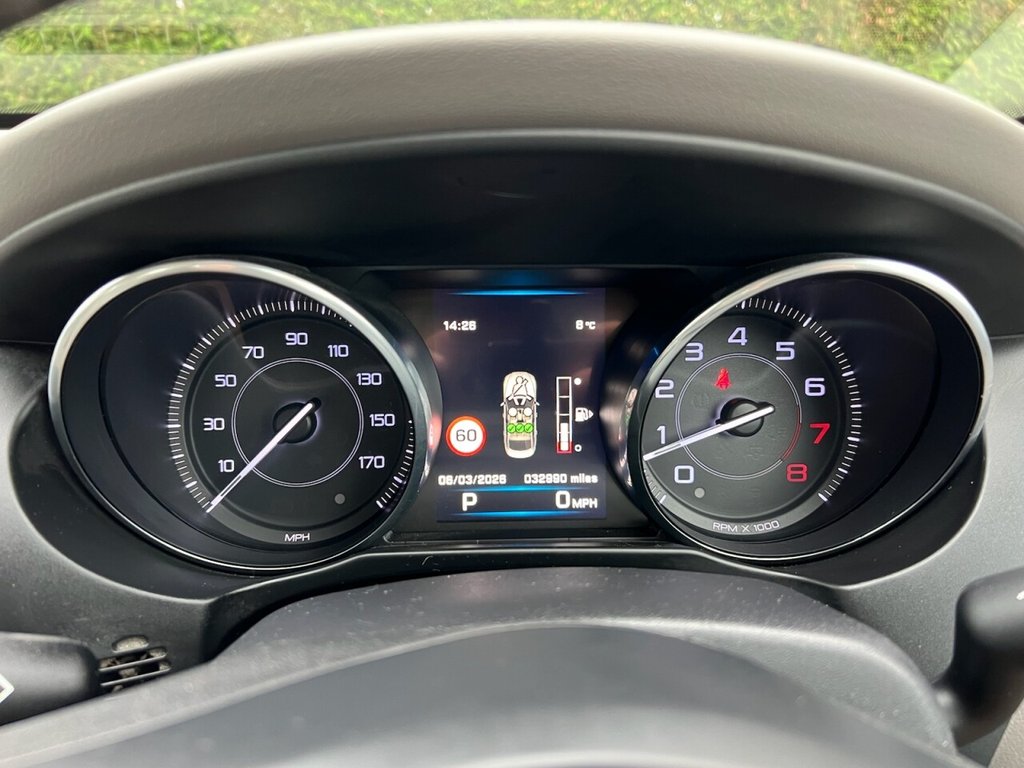 Used Jaguar XE 2015 for sale - 77780662: Photo 39