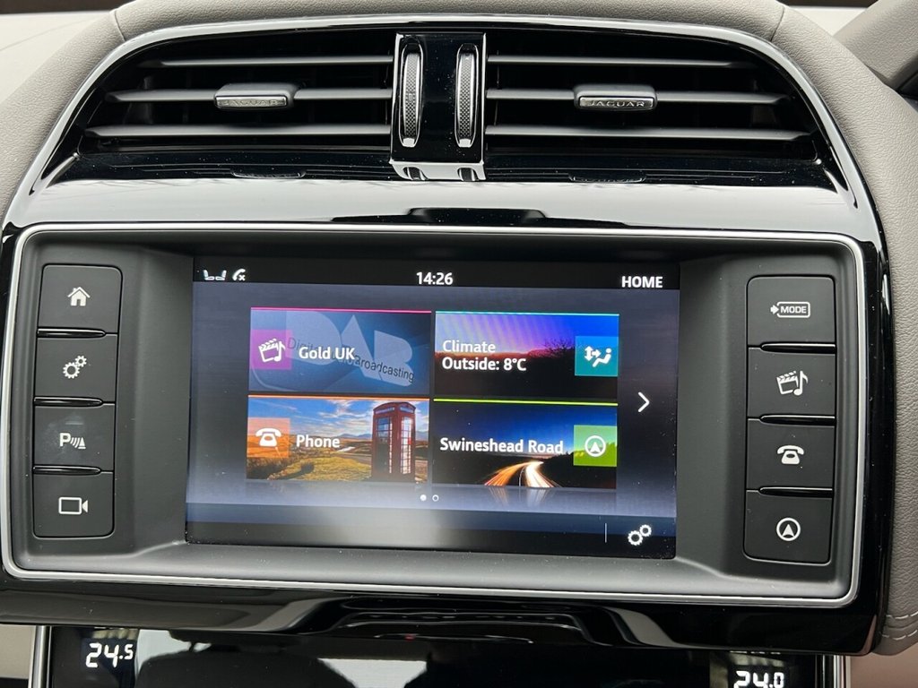 Used Jaguar XE 2015 for sale - 77780662: Photo 41