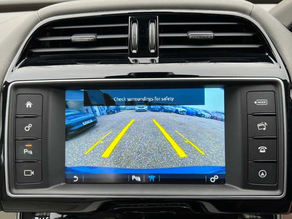 Used Jaguar XE 2015 for sale - 77780662: Photo 43