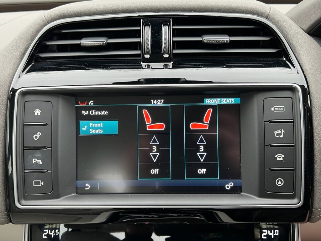 Used Jaguar XE 2015 for sale - 77780662: Photo 44