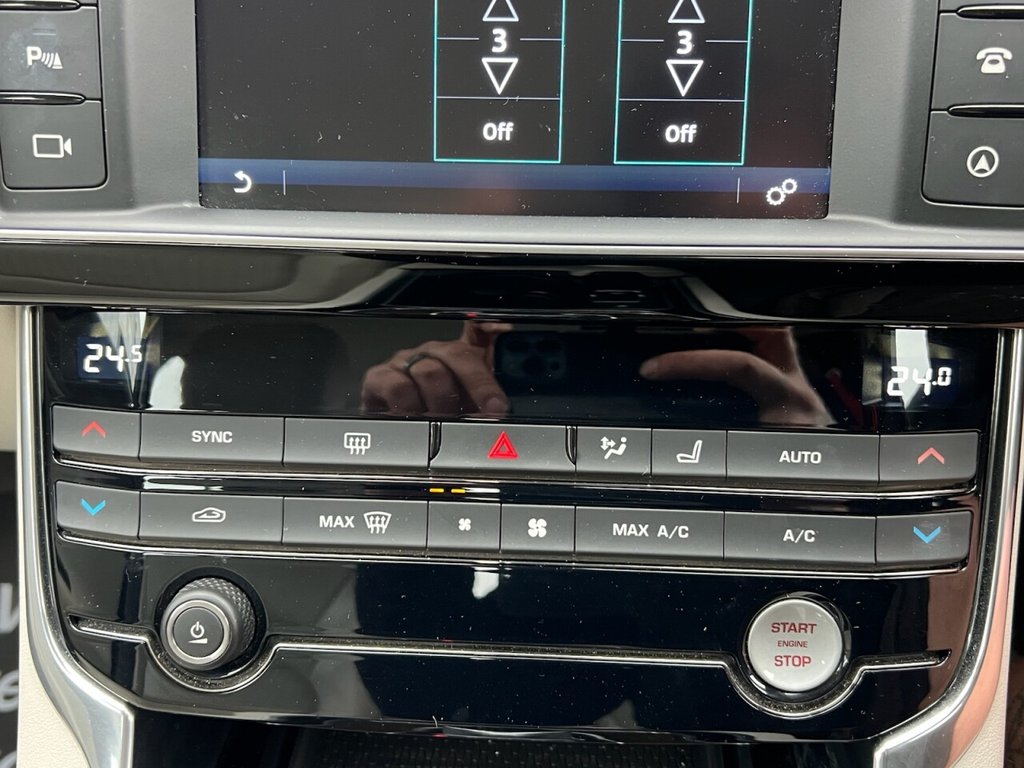 Used Jaguar XE 2015 for sale - 77780662: Photo 45