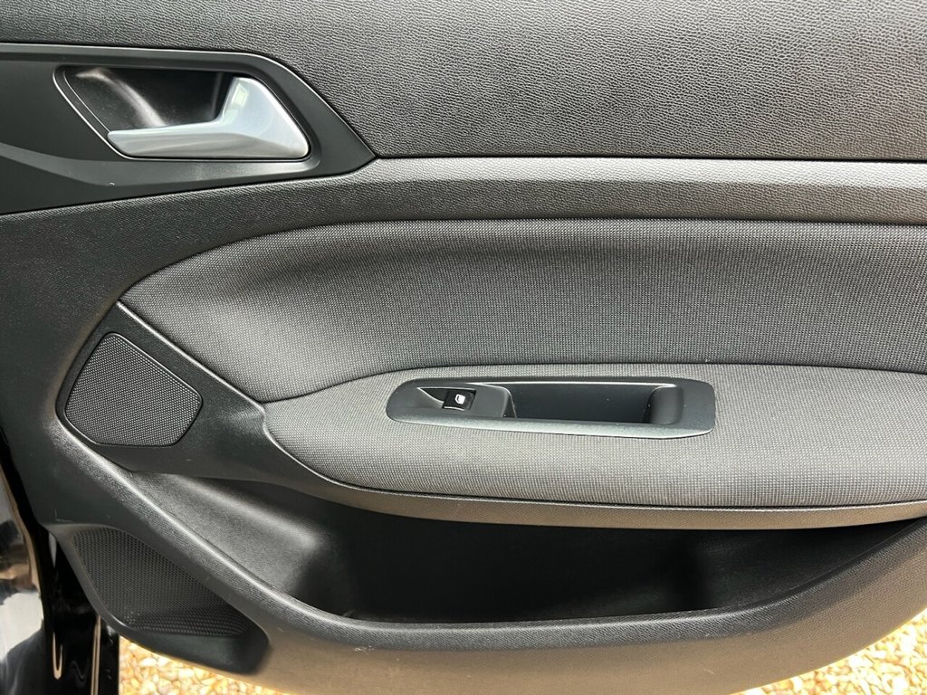 Used Peugeot 308 2018 for sale - 77212945: Photo 24