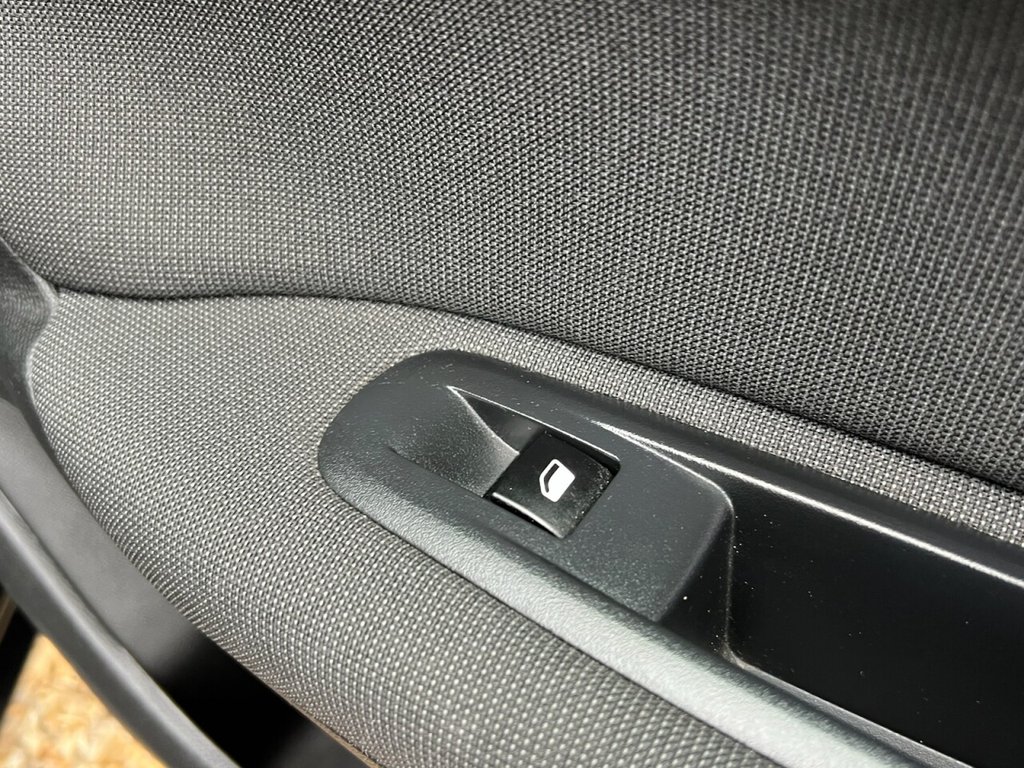 Used Peugeot 308 2018 for sale - 77212945: Photo 25