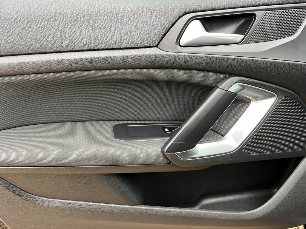 Used Peugeot 308 2018 for sale - 77212945: Photo 28