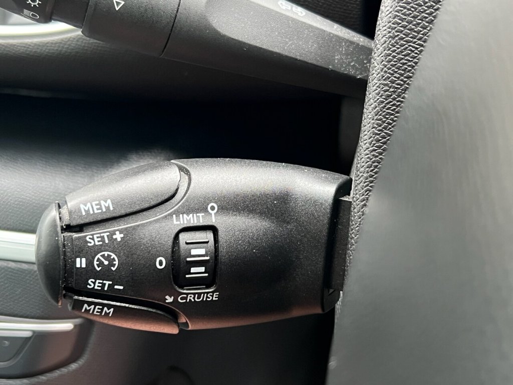 Used Peugeot 308 2018 for sale - 77212945: Photo 47