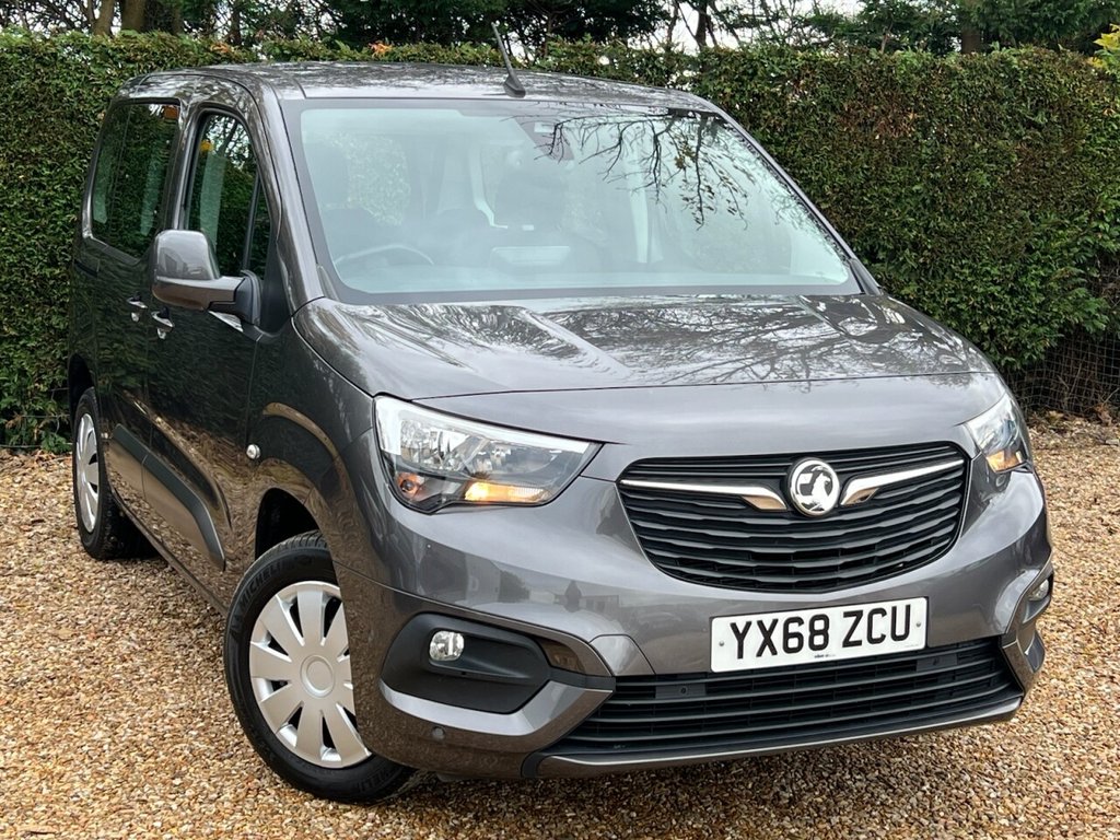 Used Vauxhall Combo Life 2018 for sale - 76223987: Photo 1
