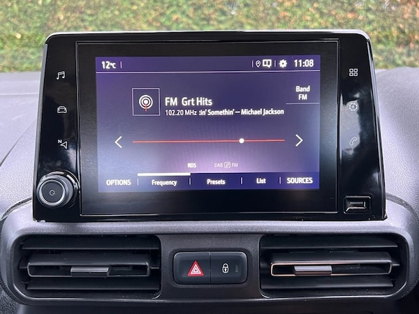 Used Vauxhall Combo Life 2018 for sale - 76223987: Photo 28