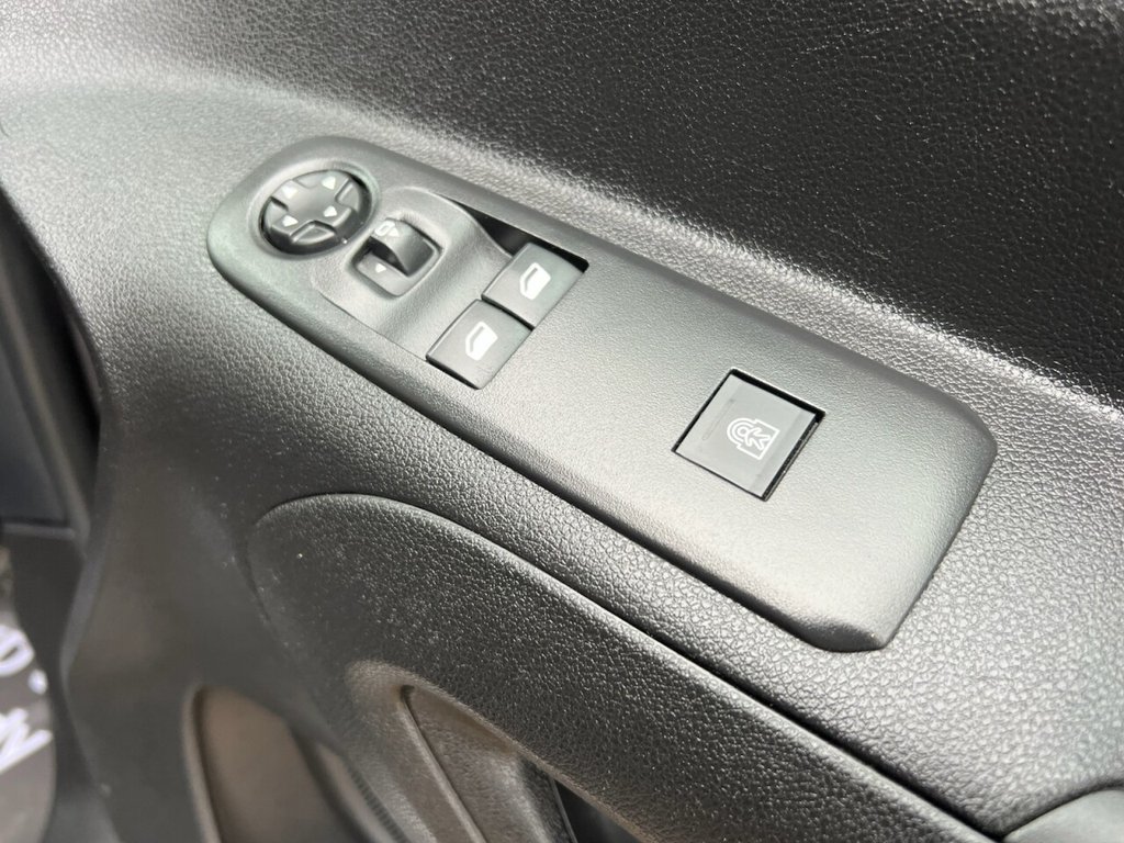 Used Vauxhall Combo Life 2018 for sale - 76223987: Photo 29