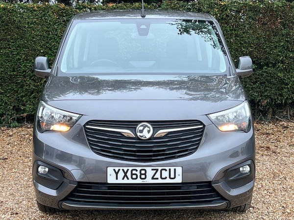 Used Vauxhall Combo Life 2018 for sale - 76223987: Photo 2