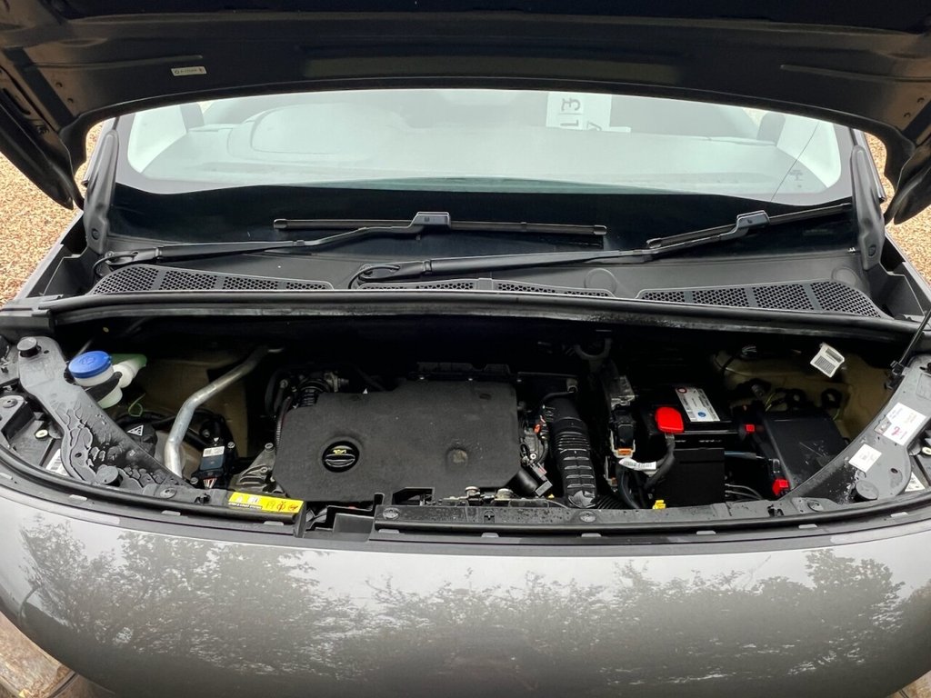 Used Vauxhall Combo Life 2018 for sale - 76223987: Photo 8