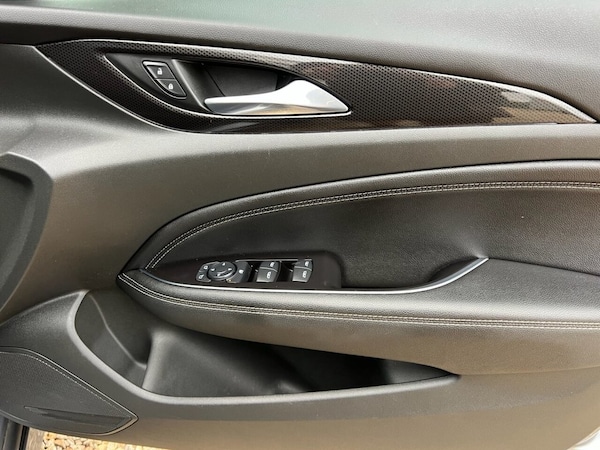 Used Vauxhall Insignia 2018 for sale - 76068654: Photo 30