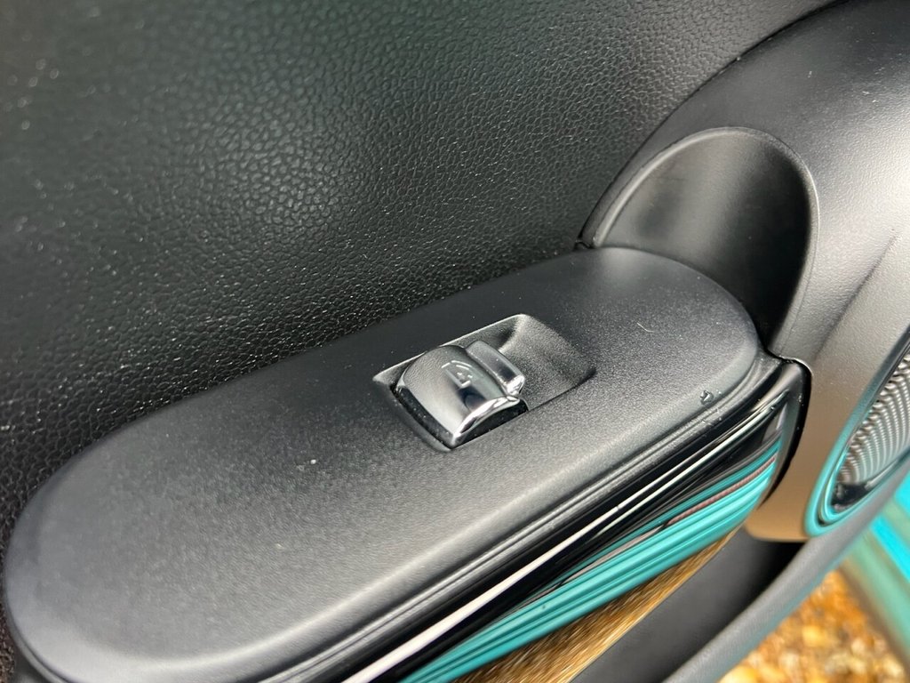 Used MINI Convertible 2019 for sale - 76338591: Photo 32