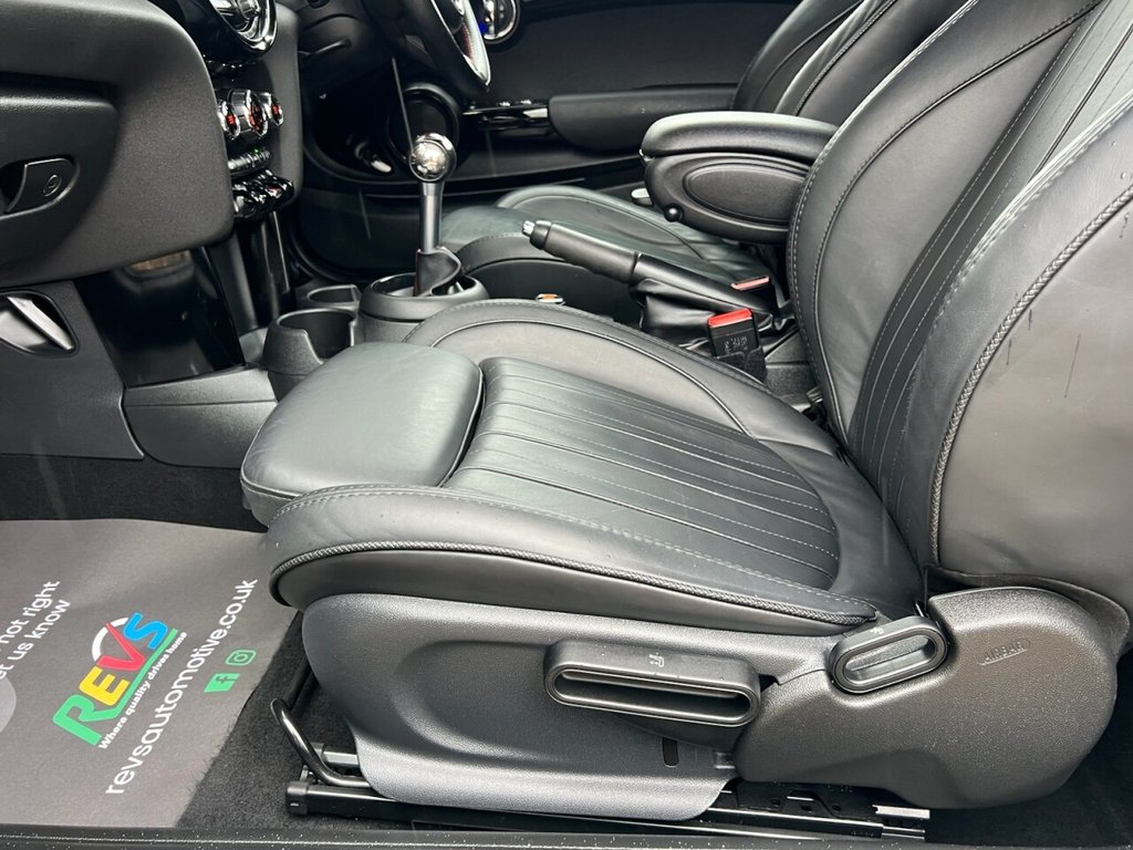 Used MINI Convertible 2019 for sale - 76338591: Photo 34