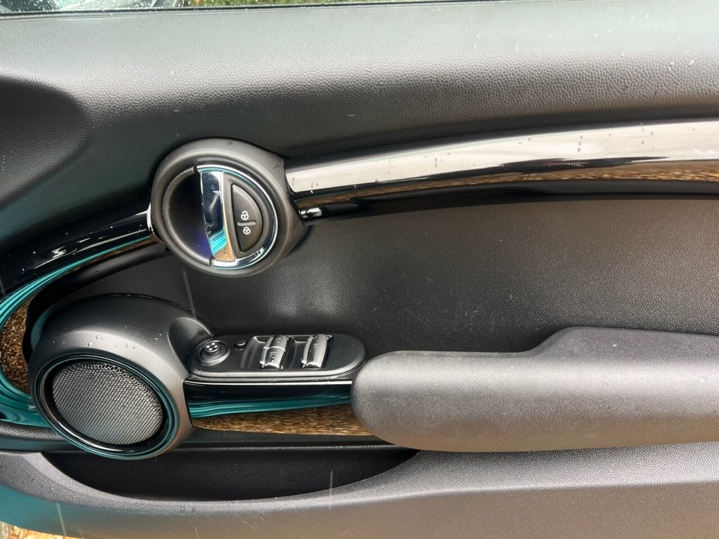 Used MINI Convertible 2019 for sale - 76338591: Photo 36