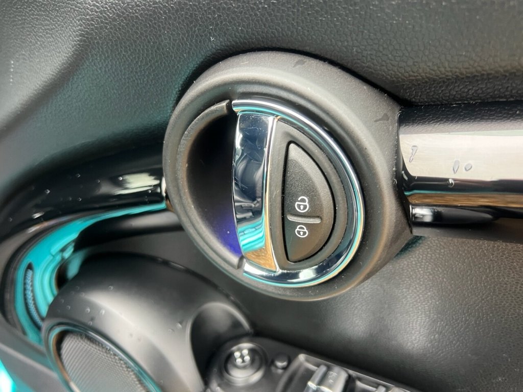 Used MINI Convertible 2019 for sale - 76338591: Photo 38