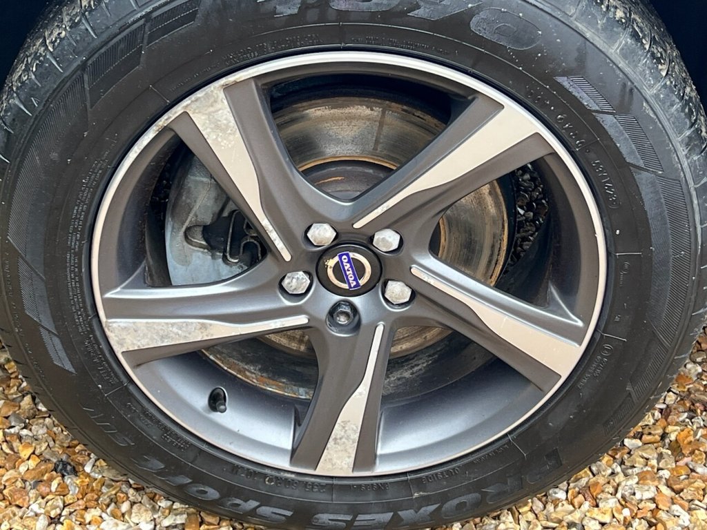 Used Volvo XC60 2015 for sale - 77212555: Photo 13