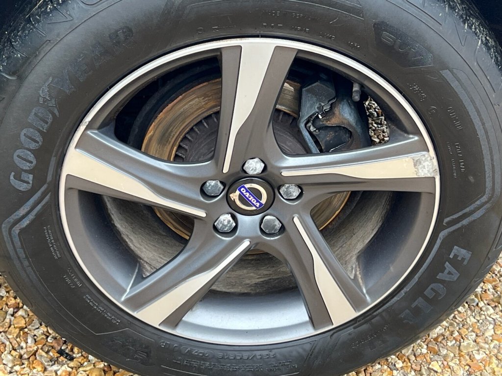 Used Volvo XC60 2015 for sale - 77212555: Photo 14