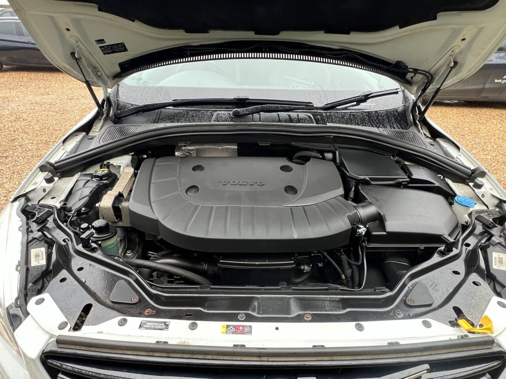 Used Volvo XC60 2015 for sale - 77212555: Photo 15