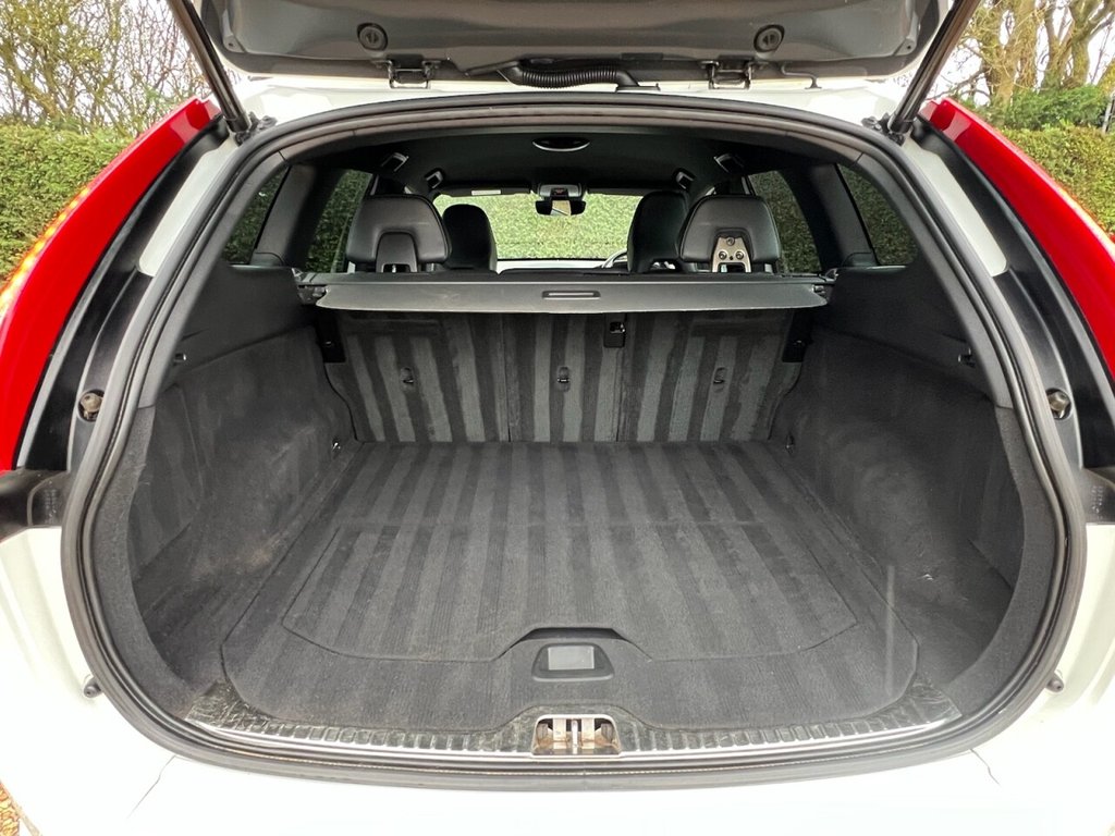 Used Volvo XC60 2015 for sale - 77212555: Photo 17