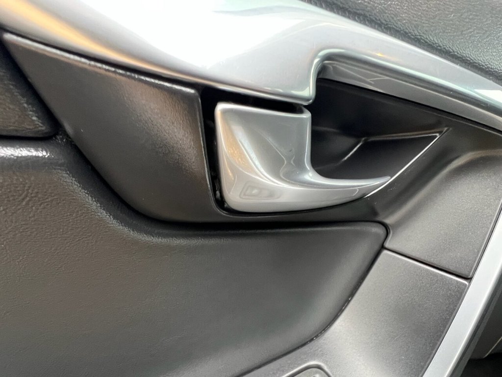 Used Volvo XC60 2015 for sale - 77212555: Photo 23