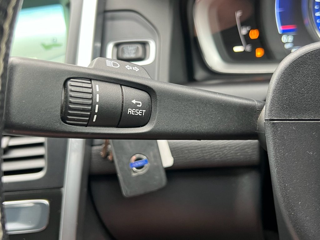 Used Volvo XC60 2015 for sale - 77212555: Photo 46