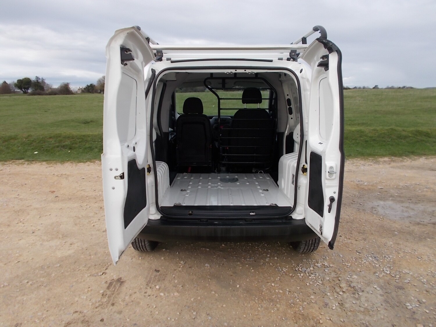 Used Fiat Fiorino 2015 for sale - 76357742: Photo 5