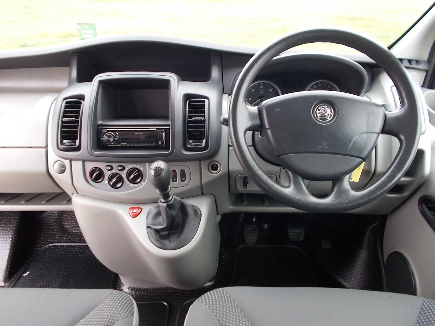 Used Vauxhall Vivaro 2011 for sale - 76063773: Photo 7