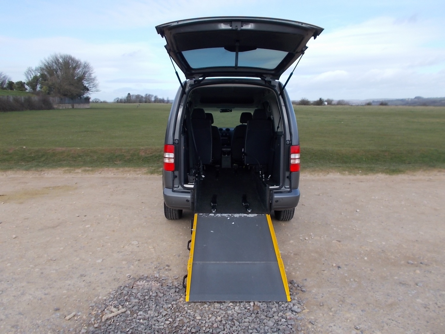 Used Volkswagen Caddy Maxi Life 2015 for sale - 77452550: Photo 4