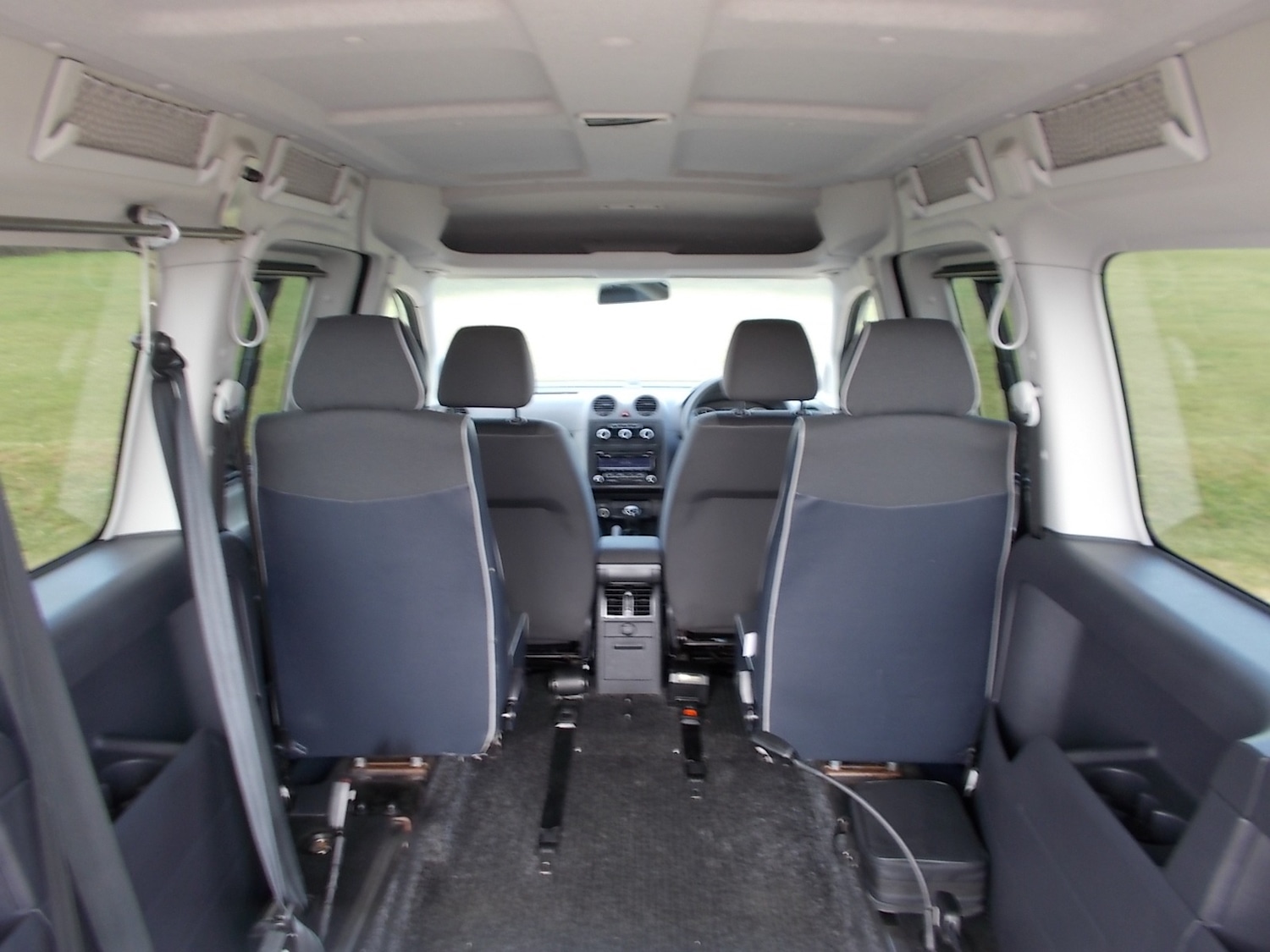 Used Volkswagen Caddy Maxi Life 2015 for sale - 77452550: Photo 6