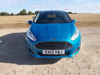 Used Ford Fiesta 2013 for sale - 76063800: Photo