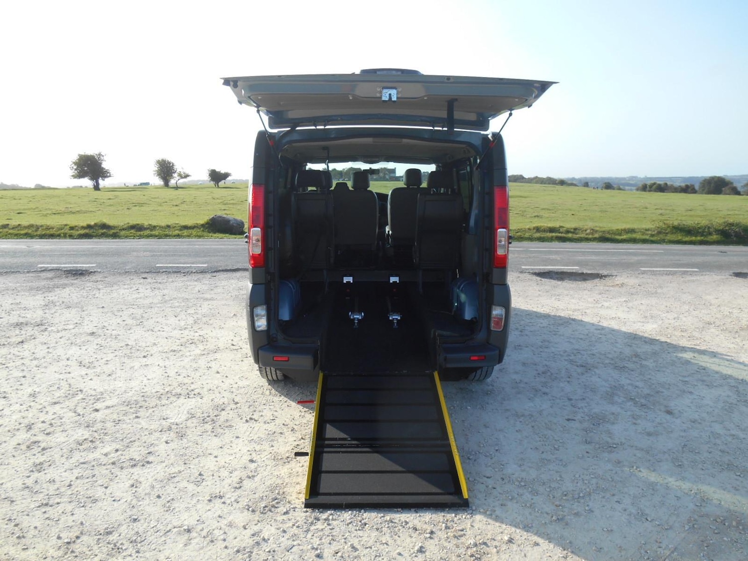 Used Vauxhall Vivaro 2013 for sale - 76063796: Photo 4