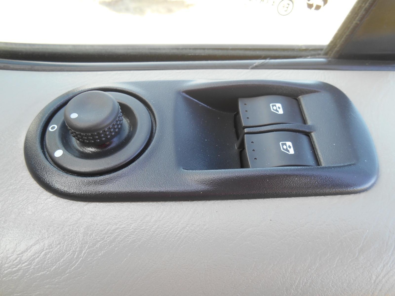 Used Vauxhall Vivaro 2013 for sale - 76063796: Photo 9