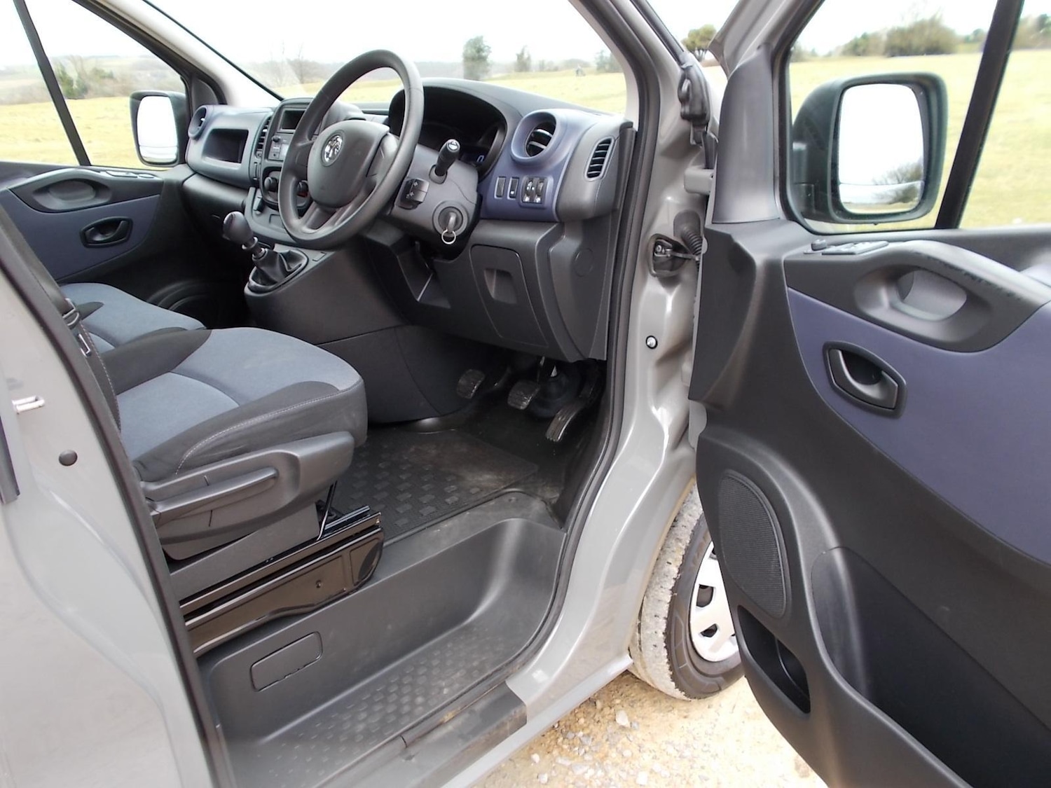 Used Vauxhall Vivaro 2017 for sale - 76063787: Photo 10