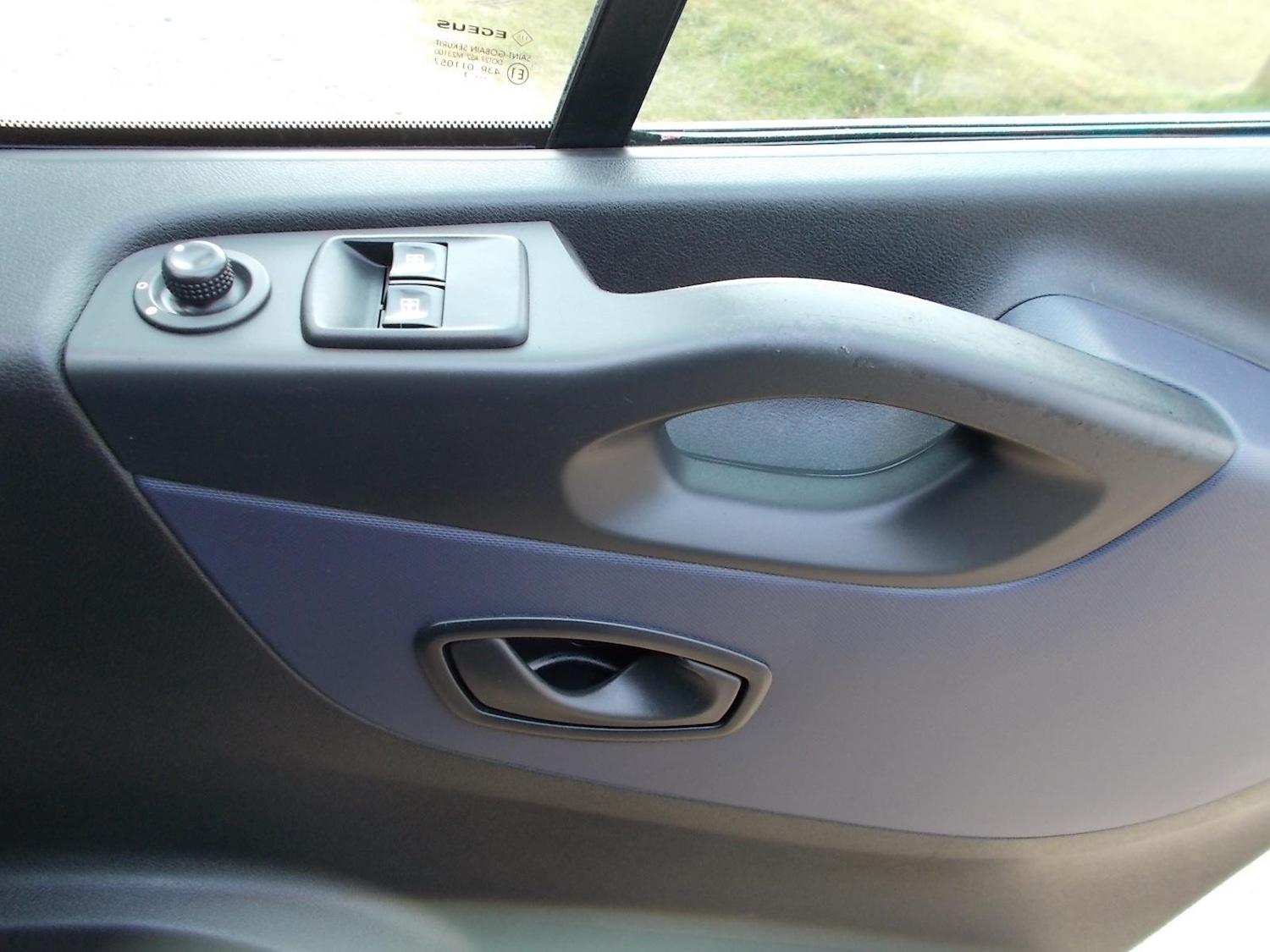 Used Vauxhall Vivaro 2017 for sale - 76063787: Photo 12