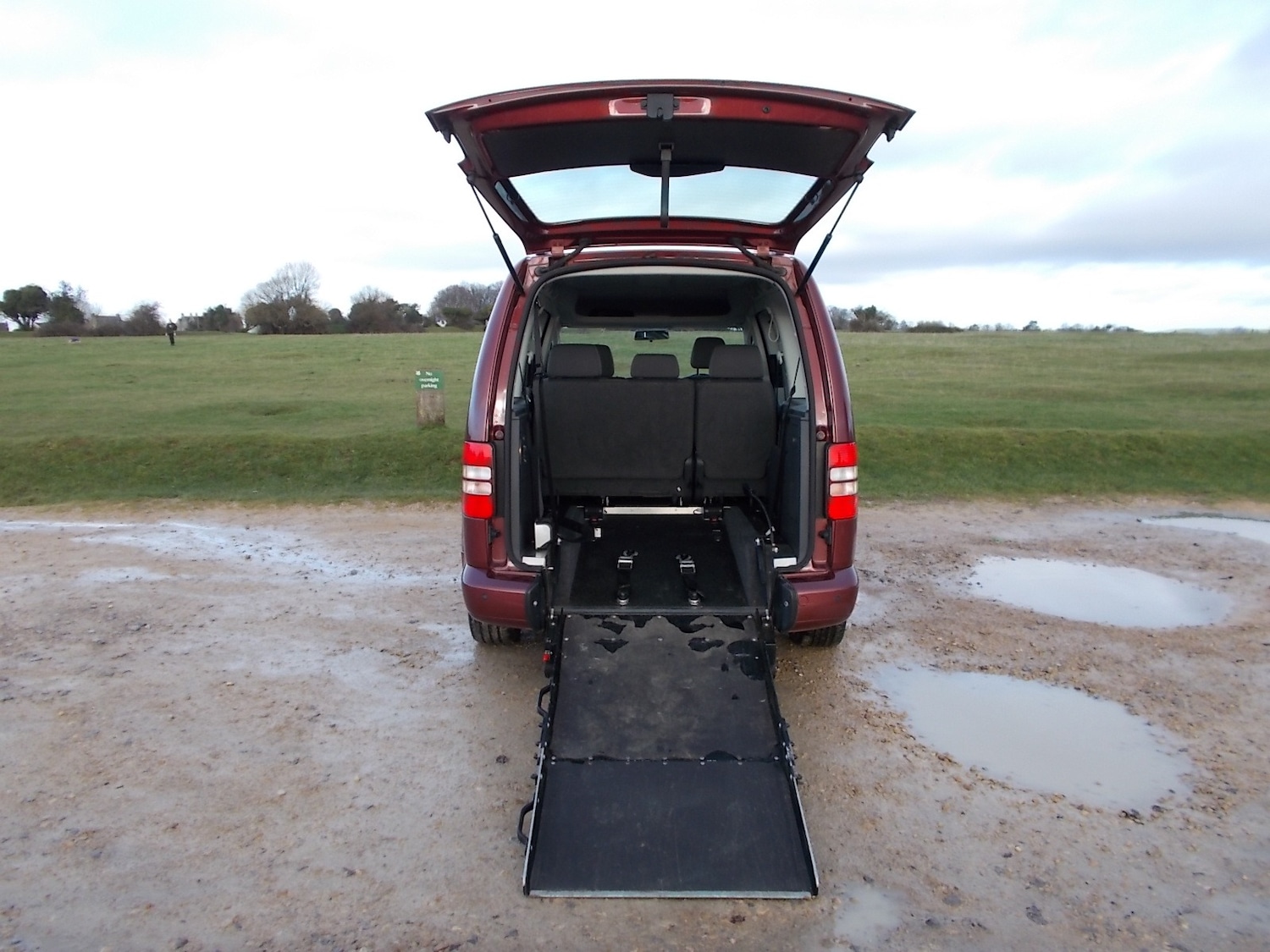 Used Volkswagen Caddy Maxi Life 2015 for sale - 76950785: Photo 4