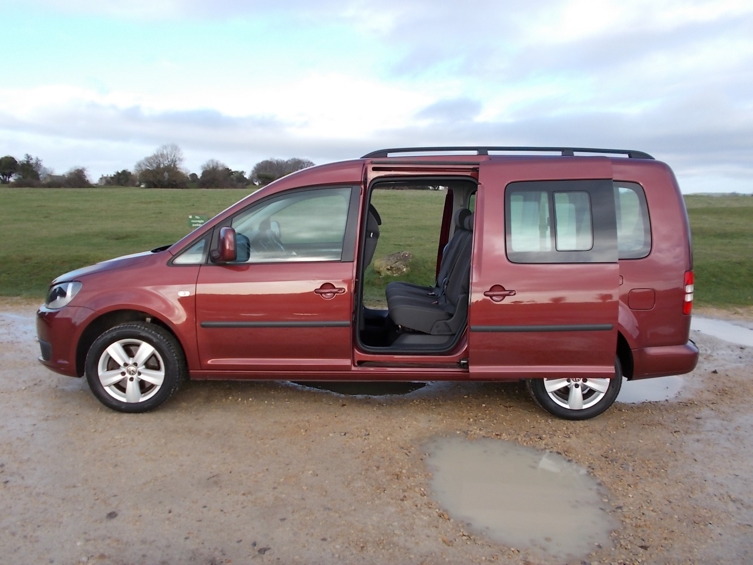 Used Volkswagen Caddy Maxi Life 2015 for sale - 76950785: Photo 5