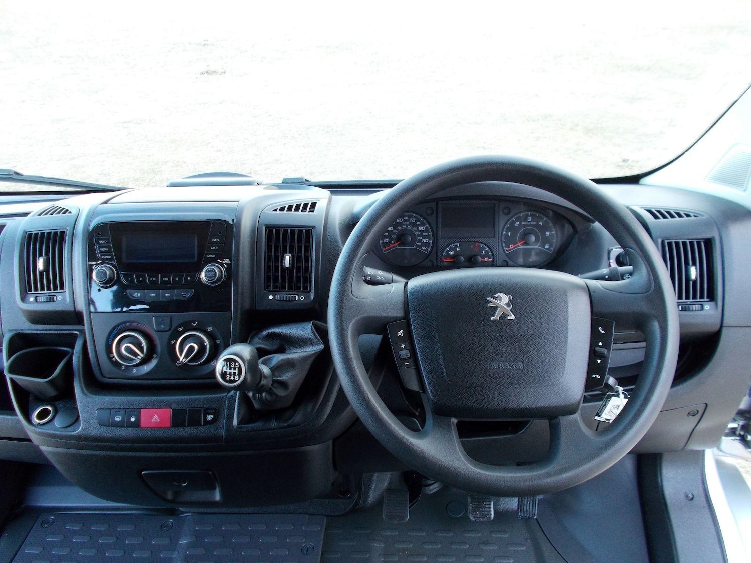 Used Peugeot Boxer 2018 for sale - 76063809: Photo 7