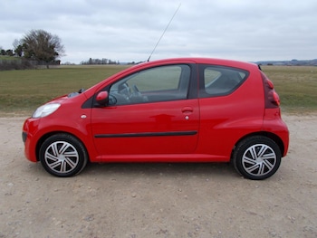 Used Peugeot 107 2013 for sale - 76063788: Photo